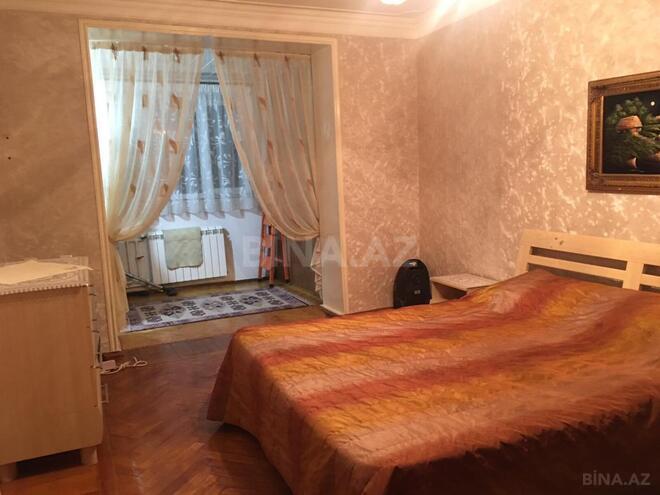 Satılır 3 otaqlı köhnə tikili 75 m², İnşaatçılar m., photo 5 from 17