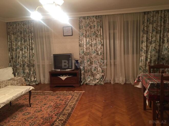 Satılır 3 otaqlı köhnə tikili 75 m², İnşaatçılar m., photo 9 from 17