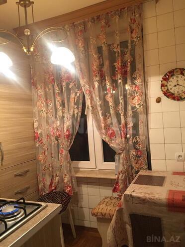 Satılır 3 otaqlı köhnə tikili 75 m², İnşaatçılar m., photo 13 from 17