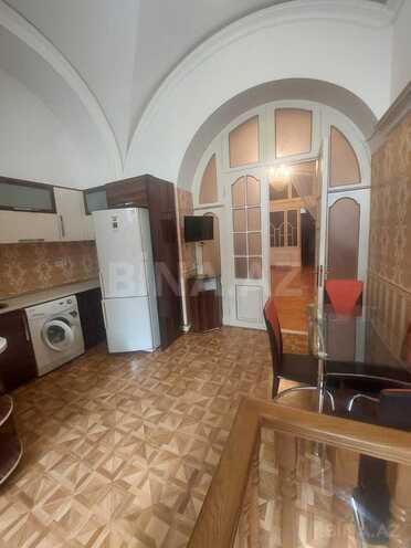 İcarəyə verilir 2 otaqlı köhnə tikili 68 m², 28 May m., photo 10 from 15