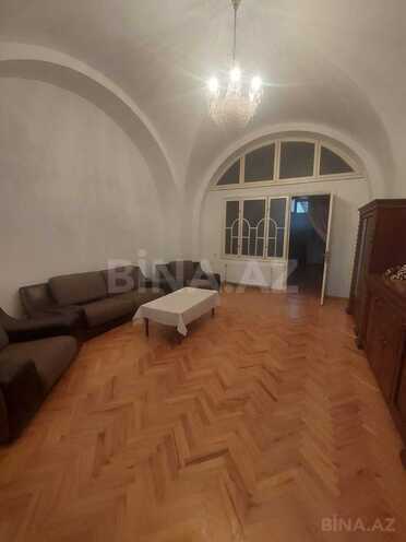 İcarəyə verilir 2 otaqlı köhnə tikili 68 m², 28 May m., photo 3 from 15
