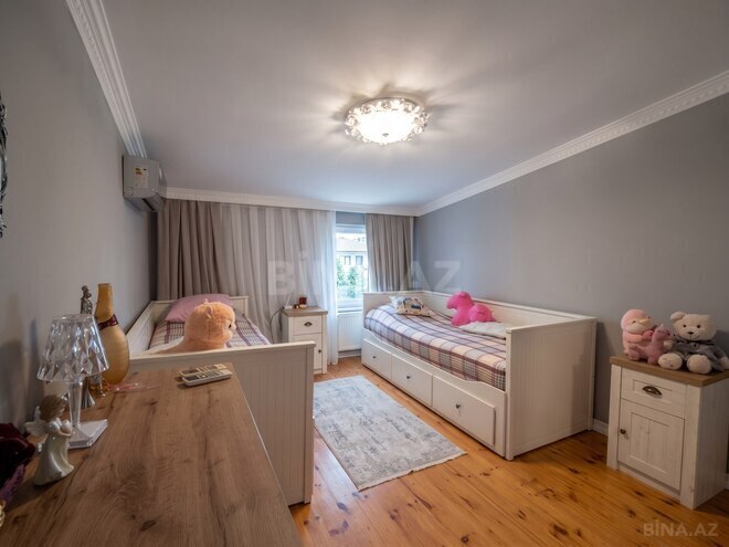 Satılır 3 otaqlı köhnə tikili 75 m², Sahil m., photo 18 from 22