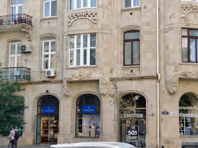 Satılır 3 otaqlı köhnə tikili 75 m², Sahil m., photo 21 from 22