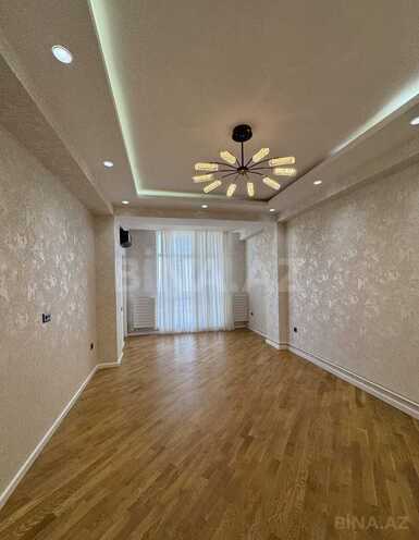 Satılır 2 otaqlı yeni tikili 70 m², 7-ci mikrorayon q., photo 1 from 15