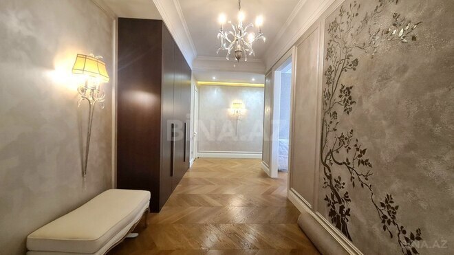 İcarəyə verilir 4 otaqlı yeni tikili 180 m², 28 May m., photo 21 from 26