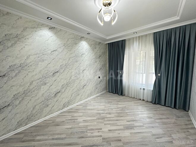 Satılır 2 otaqlı köhnə tikili 65 m², Koroğlu m., photo 1 from 12
