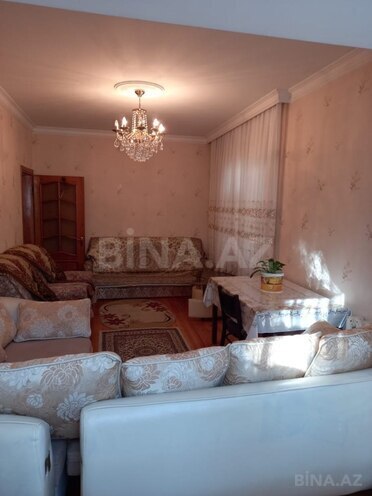 Satılır 4 otaqlı köhnə tikili 105 m², Xalqlar Dostluğu m., photo 1 from 13