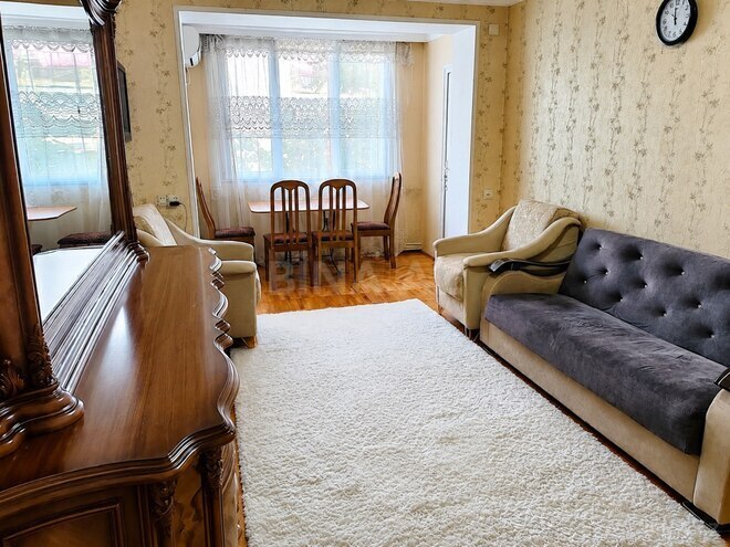 İcarəyə verilir 2 otaqlı köhnə tikili 60 m², İnşaatçılar m., photo 1 from 6