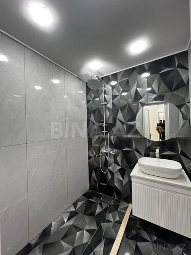 Продаётся 2-комн. вторичка 65 м², м. Ази Асланов, photo 8 from 12