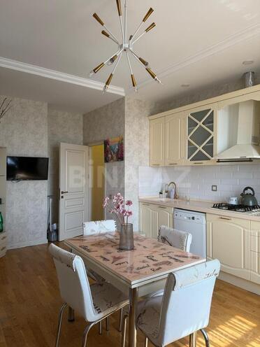 Продаётся 3-комн. новостройка 175 м², Насиминский  р., photo 8 from 26