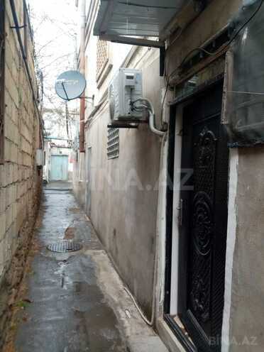 Сдаётся 1-комн. вторичка 45 м², м. Низами, photo 1 from 10