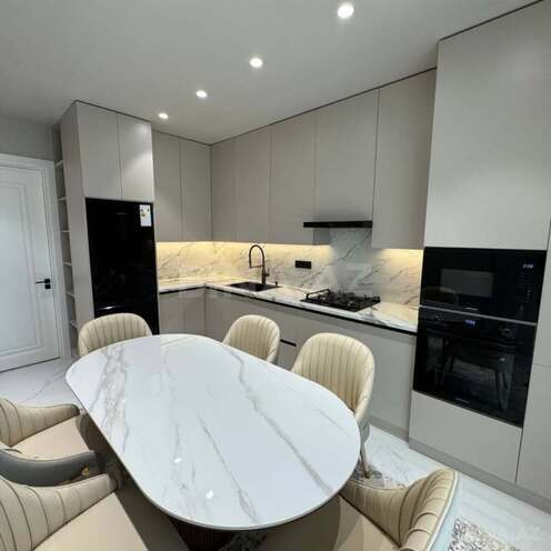 Сдаётся 3-комн. новостройка 110 м², м. 28 мая, photo 6 from 8