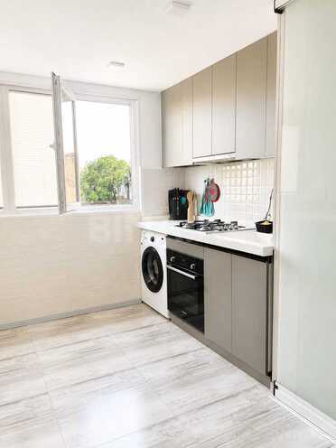 Satılır 2 otaqlı köhnə tikili 40 m², Qara Qarayev m., photo 5 from 11