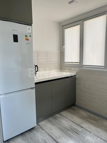 Satılır 2 otaqlı köhnə tikili 40 m², Qara Qarayev m., photo 7 from 11