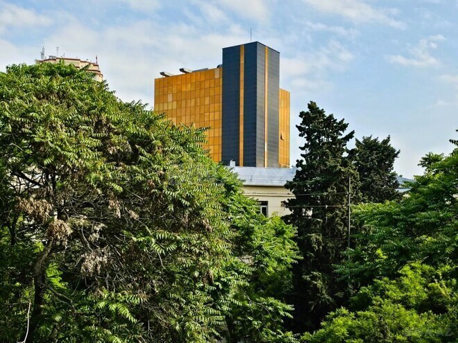 Продаётся 2-комн. вторичка 37.7 м², м. 28 мая, photo 1 from 16