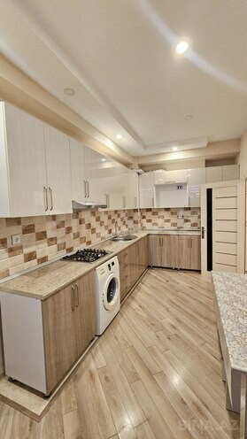 Сдаётся 2-комн. новостройка 70 м², м. Нефтчиляр, photo 9 from 12