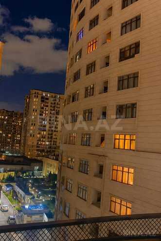 Продаётся 3-комн. новостройка 138 м², м. Элмляр Академиясы, photo 1 from 12