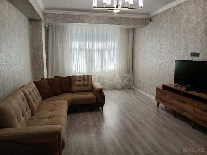 Сдаётся 2-комн. новостройка 90 м², м. Кара Караев, photo 1 from 24