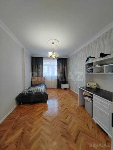 Satılır 3 otaqlı köhnə tikili 80 m², Xalqlar Dostluğu m., photo 10 from 17