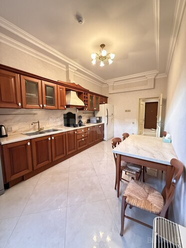 İcarəyə verilir 3 otaqlı yeni tikili 160 m², Nizami m., photo 16 from 30