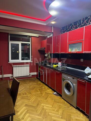 İcarəyə verilir 3 otaqlı köhnə tikili 75 m², İnşaatçılar m., photo 1 from 6