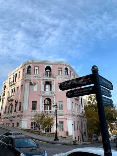 İcarəyə verilir 2 otaqlı köhnə tikili 95 m², İçəri Şəhər m., photo 1 from 10