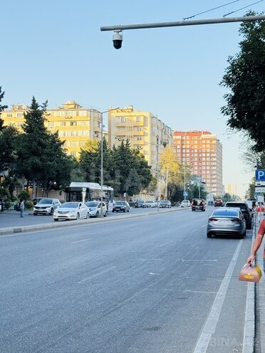 Satılır 2 otaqlı köhnə tikili 55 m², Memar Əcəmi m., photo 1 from 9
