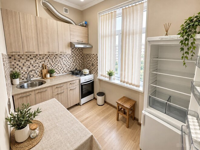 Satılır 1 otaqlı köhnə tikili 40 m², Qara Qarayev m., photo 12 from 14
