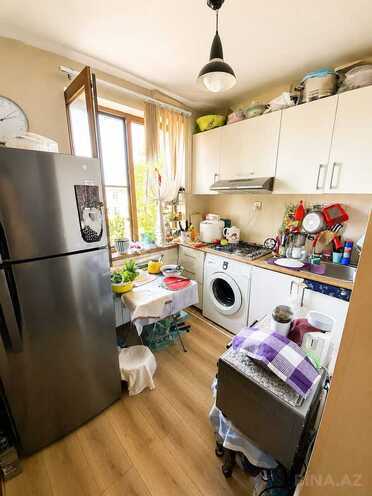 Продаётся 1-комн. вторичка 35 м², м. Кара Караев, photo 5 from 6