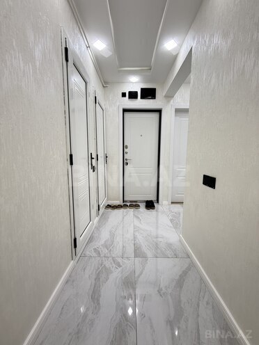 Продается 2-комн. вторичка 65 м², м. Ази Асланов, photo 12 from 17