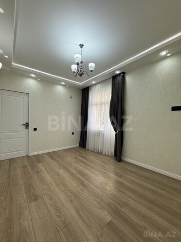 Продается 2-комн. вторичка 65 м², м. Ази Асланов, photo 4 from 17
