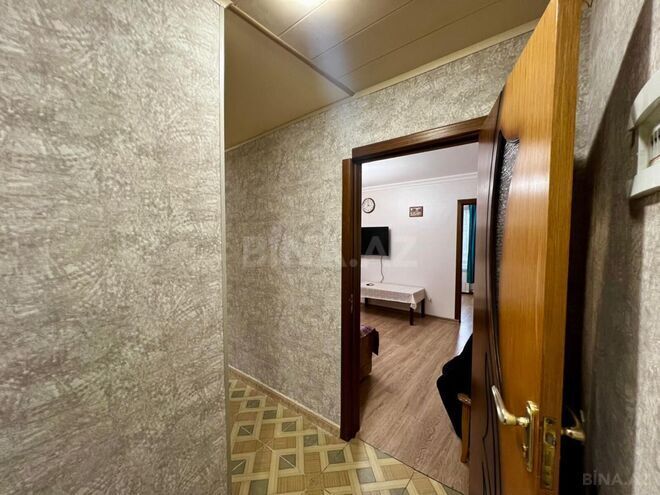 Продаётся 2-комн. вторичка 50 м², м. Кара Караев, photo 4 from 18