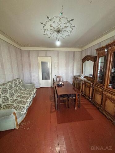 Сдаётся 3-комн. вторичка 70 м², Абшеронcкий  р., photo 1 from 15