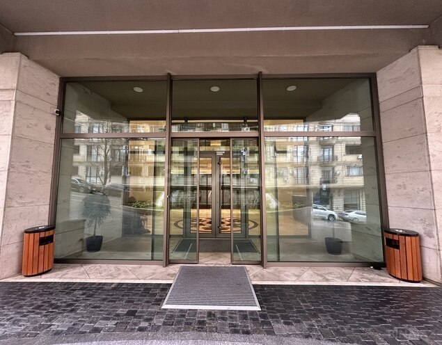 Сдаётся 5-комн. новостройка 195 м², м. Ичеришехер, photo 1 from 25