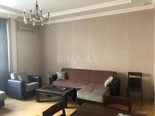 İcarəyə verilir 3 otaqlı köhnə tikili 80 m², 28 May m., photo 1 from 18
