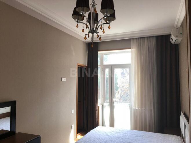 İcarəyə verilir 3 otaqlı köhnə tikili 80 m², 28 May m., photo 15 from 18