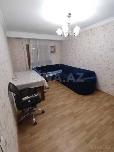 Продаётся 2-комн. вторичка 65 м², м. Нефтчиляр, photo 3 from 12