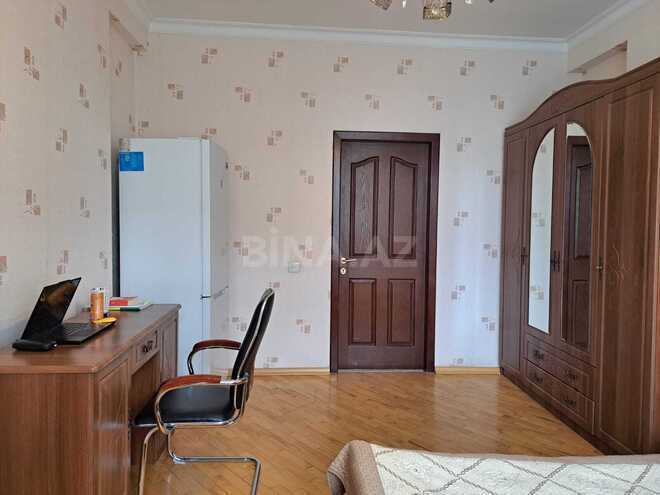 Satılır 1 otaqlı köhnə tikili 32 m², İnşaatçılar m., photo 3 from 15