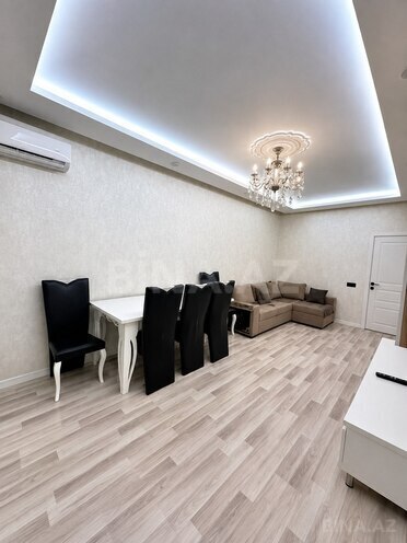Сдаётся 2-комн. новостройка 80 м², м. Ази Асланов, photo 1 from 8