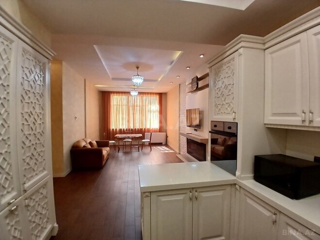 İcarəyə verilir 2 otaqlı yeni tikili 75 m², İçəri Şəhər m., photo 3 from 11
