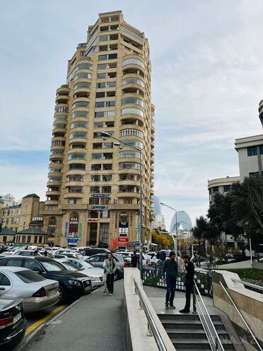 Сдаётся 3-комн. новостройка 130 м², м. 28 мая, photo 1 from 14