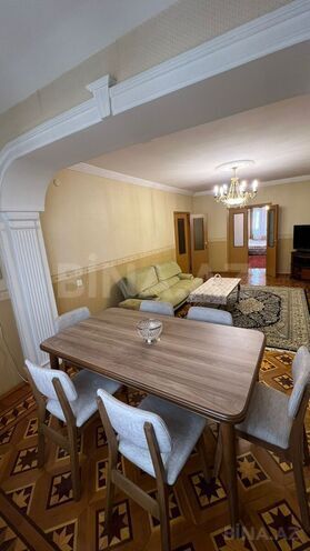 Сдаётся 3-комн. вторичка 90 м², м. Гянджлик, photo 1 from 23