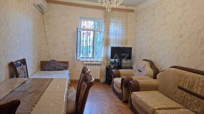İcarəyə verilir 2 otaqlı köhnə tikili 60 m², Yeni Günəşli q., photo 1 from 16
