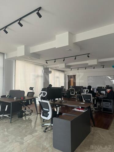 İcarəyə verilir 3 otaqlı ofis 250 m², 28 May m., photo 1 from 12