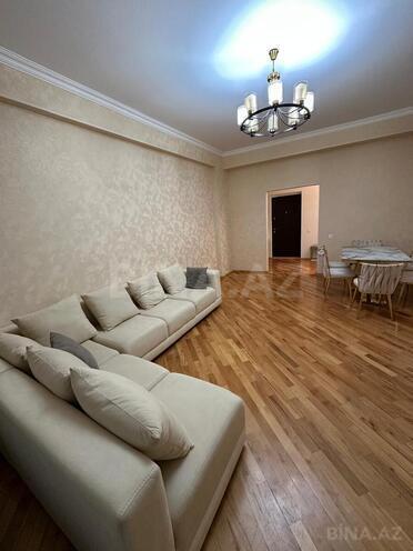 Продаётся 2-комн. новостройка 85 м², м. Кара Караев, photo 3 from 12