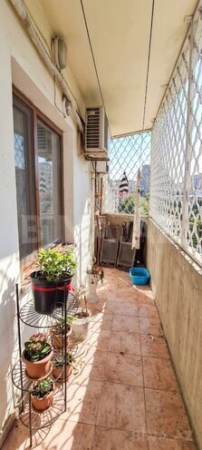 Satılır 2 otaqlı köhnə tikili 64.8 m², Nəsimi m., photo 4 from 6