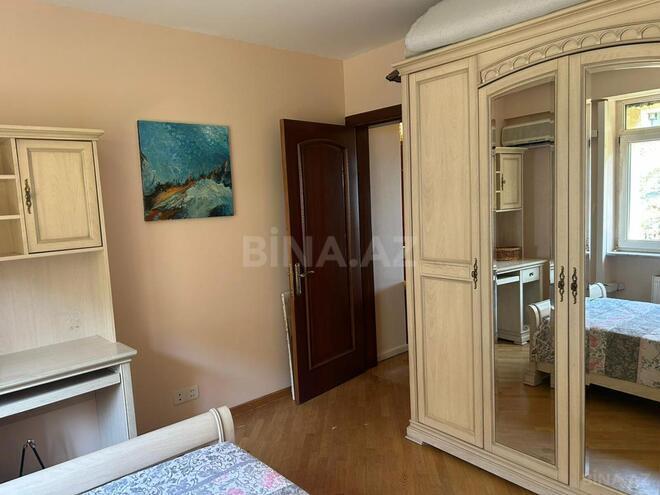 İcarəyə verilir 3 otaqlı köhnə tikili 77 m², 28 May m., photo 7 from 11