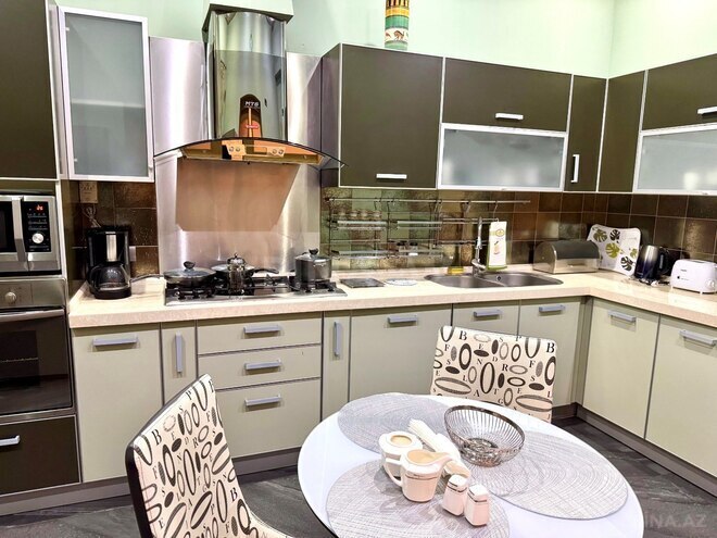 İcarəyə verilir 3 otaqlı yeni tikili 129.3 m², 28 May m., photo 12 from 32