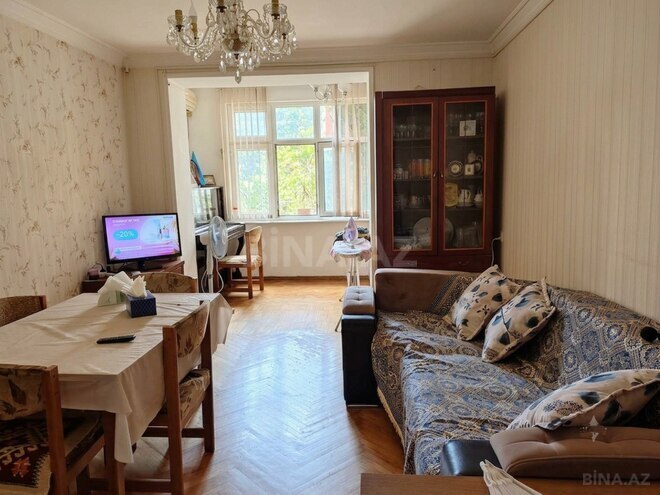 Продаётся 2-комн. вторичка 60 м², м. Низами, photo 1 from 10
