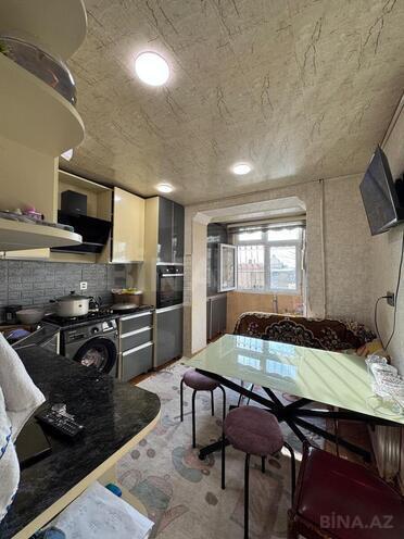 Продаётся 4-комн. вторичка 100 м², Хатаинский р., photo 1 from 12